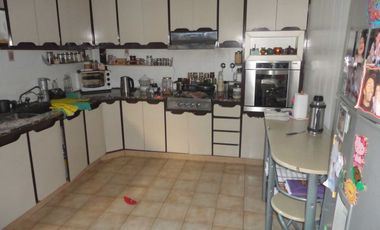 VENTA DE CASA EN Caseros