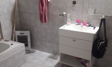 VENTA DE CASA EN Caseros