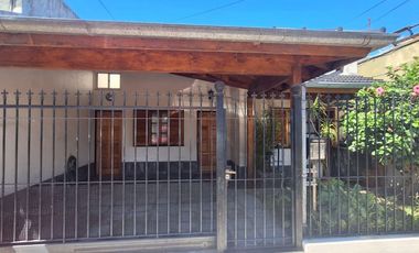 VENTA DE CASA EN Caseros