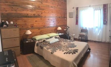 VENTA DE CASA EN Caseros