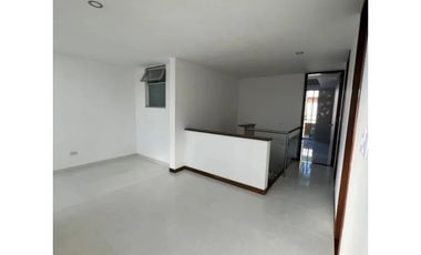 EN VENTA ESPECTACULAR CASA DUPLEX