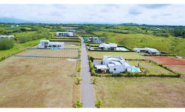 EN VENTA ESPECTACULAR LOTE EN CONDOMINIO CERRITOS