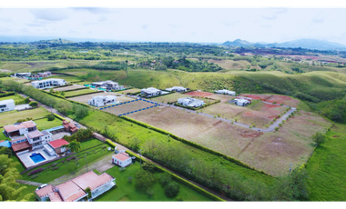 EN VENTA ESPECTACULAR LOTE EN CONDOMINIO CERRITOS