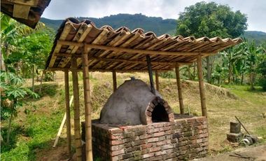 SE VENDE FINCA EN LA VEREDA CEDRAL BAJO