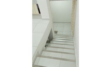 Casa con Local comercial/Centro Pereira