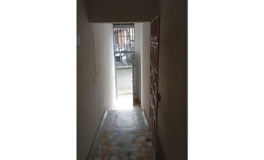 Casa con Local comercial/Centro Pereira