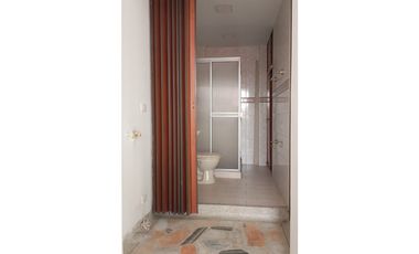 Casa con Local comercial/Centro Pereira