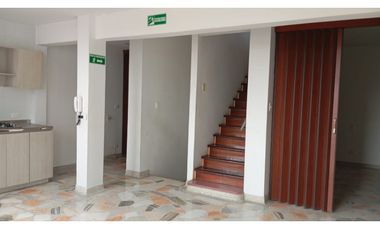 Casa con Local comercial/Centro Pereira