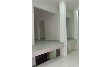 Casa con Local comercial/Centro Pereira