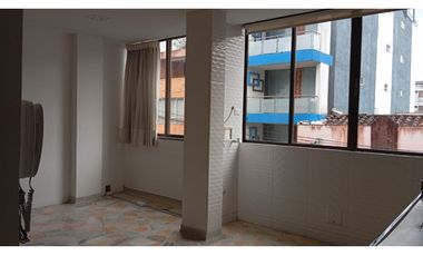 Casa con Local comercial/Centro Pereira