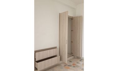 Casa con Local comercial/Centro Pereira