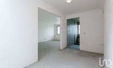 HERMOSO JARDIN  CON EDIFICIO EN VENTA IZTAPALAPA