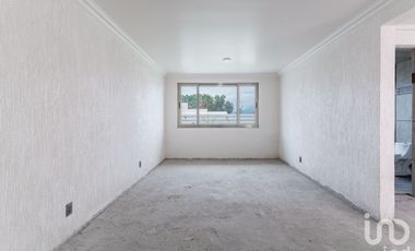 HERMOSO JARDIN  CON EDIFICIO EN VENTA IZTAPALAPA
