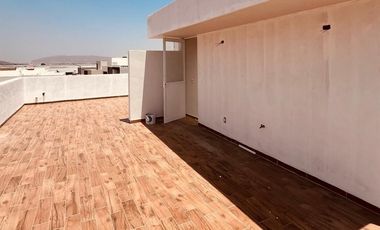 HERMOSA CASA EN VENTA PARQUES VALLARTA !!