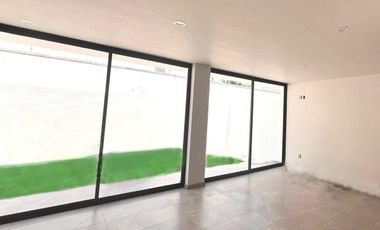 HERMOSA CASA EN VENTA PARQUES VALLARTA !!