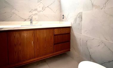 HERMOSA CASA EN VENTA PARQUES VALLARTA !!