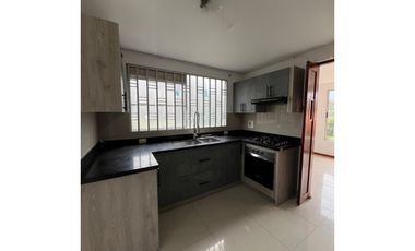 Casa Duplex en Arriendo en Envigado Sector Los Benedictinos