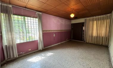 Casa esquinera de una planta en venta Barrio Las Mercedes Palmira