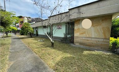 Casa esquinera de una planta en venta Barrio Las Mercedes Palmira
