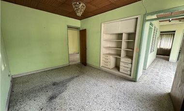 Casa esquinera de una planta en venta Barrio Las Mercedes Palmira