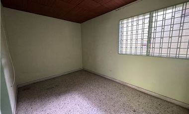 Casa esquinera de una planta en venta Barrio Las Mercedes Palmira