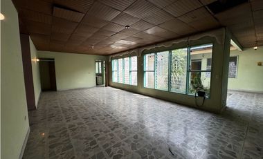 Casa esquinera de una planta en venta Barrio Las Mercedes Palmira