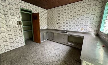 Casa esquinera de una planta en venta Barrio Las Mercedes Palmira