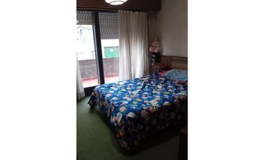 Casa en Venta VILLA LUGANO 5 ambientes 2 baños Garaje Patio Parrilla Balcon Terraza En 2 plantas