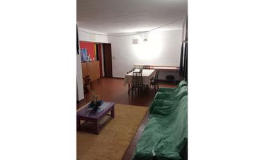Casa en Venta VILLA LUGANO 5 ambientes 2 baños Garaje Patio Parrilla Balcon Terraza En 2 plantas