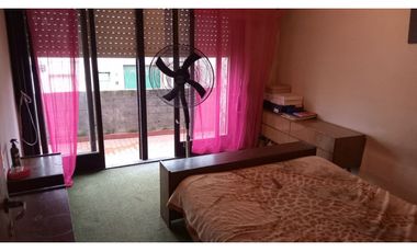 Casa en Venta VILLA LUGANO 5 ambientes 2 baños Garaje Patio Parrilla Balcon Terraza En 2 plantas