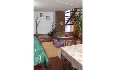 Casa en Venta VILLA LUGANO 5 ambientes 2 baños Garaje Patio Parrilla Balcon Terraza En 2 plantas