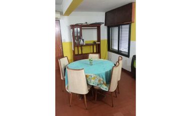 Casa en Venta VILLA LUGANO 5 ambientes 2 baños Garaje Patio Parrilla Balcon Terraza En 2 plantas