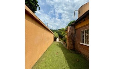 Vendo Espectacular Casa lote urbana en Villeta