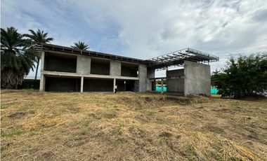 Lote con casa mejora en venta Condominio Campestre Terranova Palmira