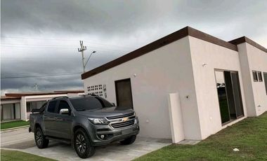 ALQUILER DE CASA EN EL CHIRÚ, 2 HABITACIONES Y MUCHA COMODIDAD