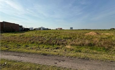 Vendo Terreno de 294 m2 en Caseros, Entre Ríos.