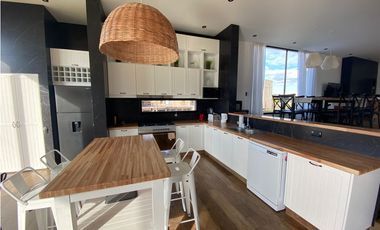 CASA EN VENTA EN  COSTA ESMERALDA Bº ECUESTRE