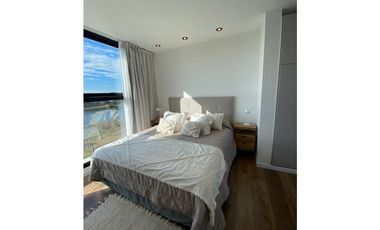 CASA EN VENTA EN  COSTA ESMERALDA Bº ECUESTRE