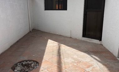 VENDO CASA LAGO DE GUADALUPE