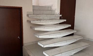 VENDO CASA LAGO DE GUADALUPE