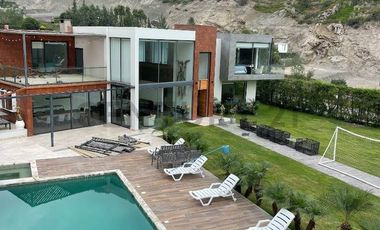 ESPECTACULAR CASA EN VENTA EN CIENEGUILLA