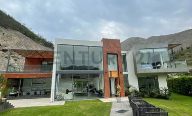 ESPECTACULAR CASA EN VENTA EN CIENEGUILLA