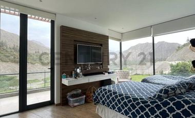 ESPECTACULAR CASA EN VENTA EN CIENEGUILLA