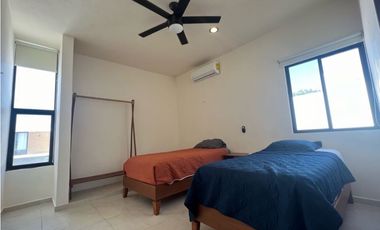 Renta casa amueblacon recámara en planta baja Zendera Conkal Mérida