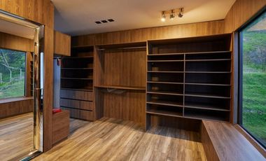 Casa campestre en venta en Niquía, Norteamérica