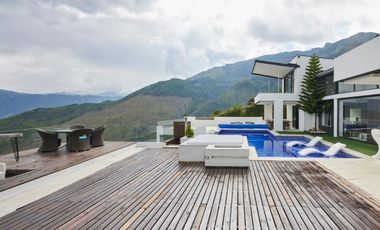 Casa campestre en venta en Niquía, Norteamérica