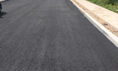 Terreno residencial con servicios en Conkal