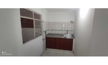 VENTA DE CASA MULTIFAMILIAR CON APARTAMENTOS EL TRÉBOL CALI