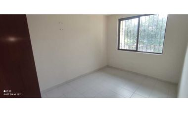 VENTA DE CASA MULTIFAMILIAR CON APARTAMENTOS EL TRÉBOL CALI