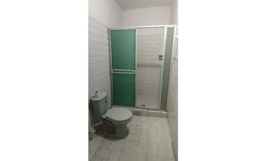 VENTA DE CASA MULTIFAMILIAR CON APARTAMENTOS EL TRÉBOL CALI